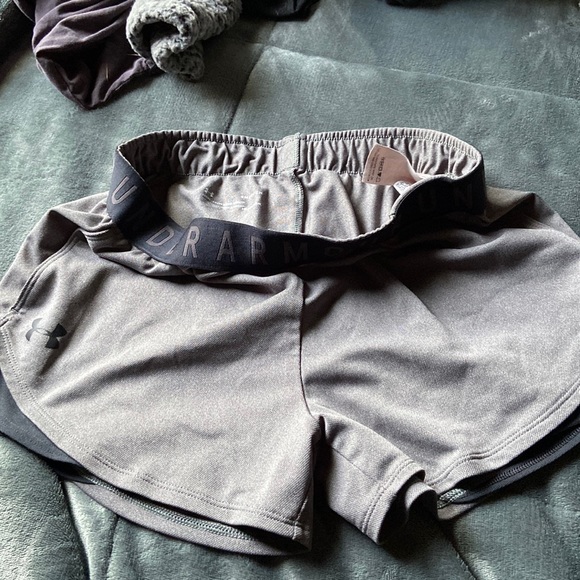 Under Armor athletic shorts - Picture 1 of 2